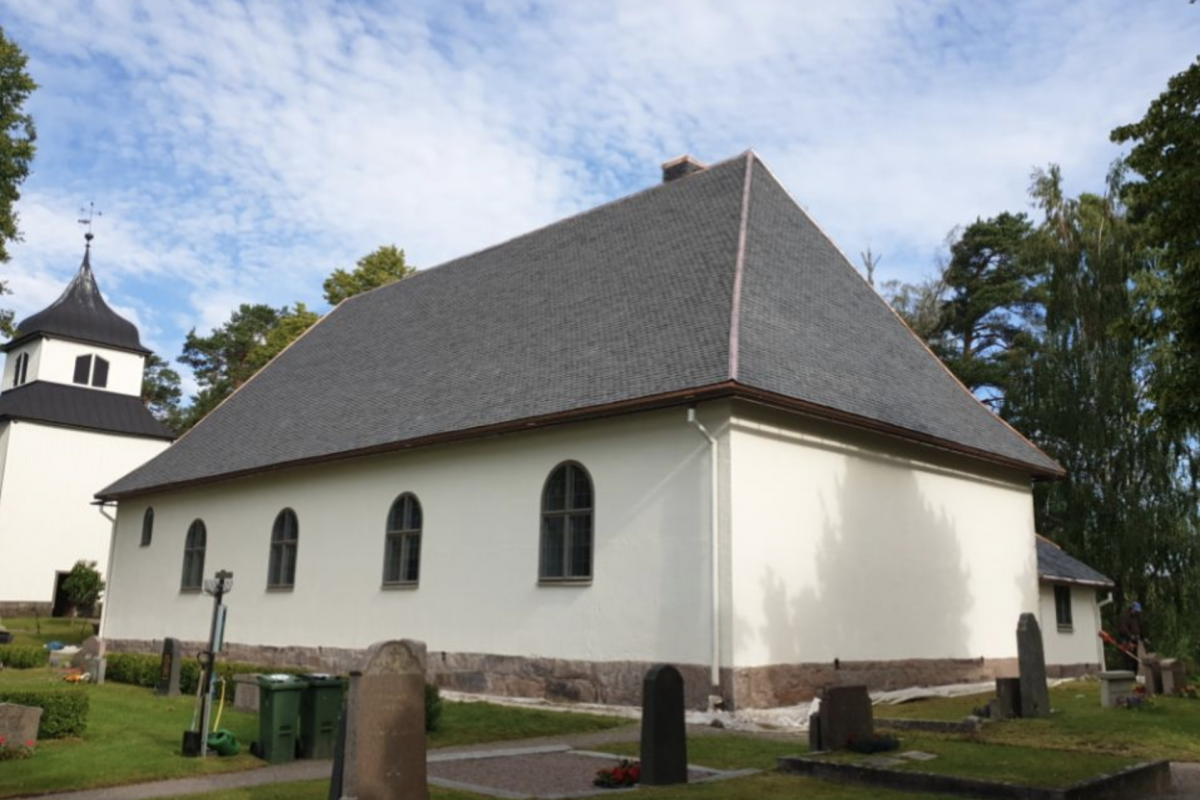 Skiffertak på Älvsbacka kyrka